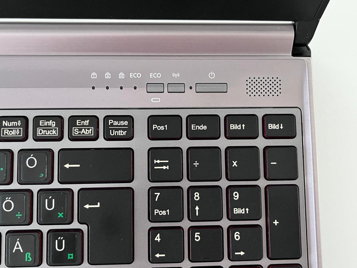 Fujitsu LIFEBOOK E754